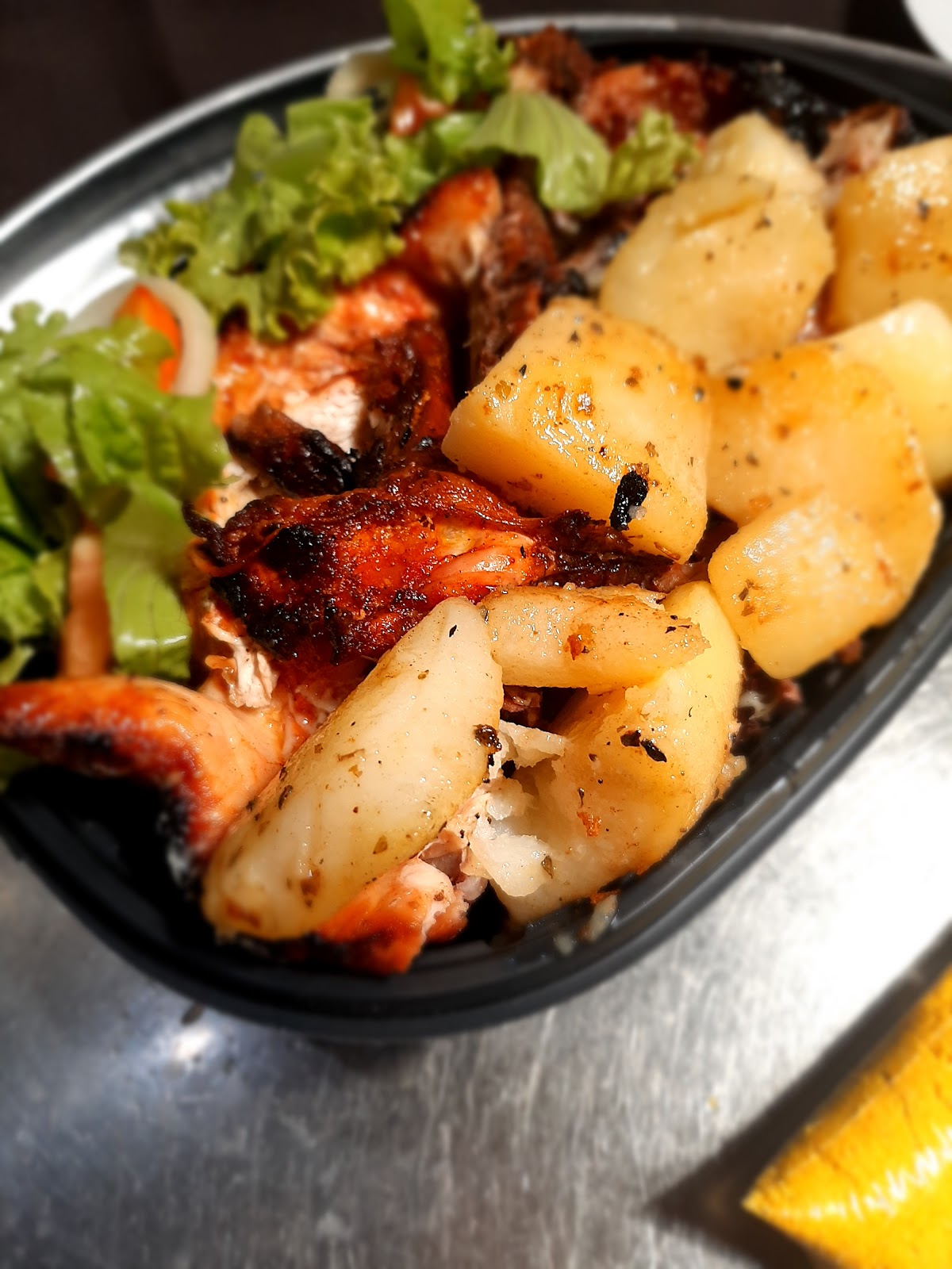 Churrascaria e Pizzaria - Frango Rei