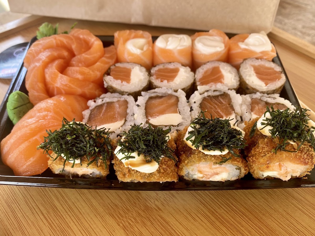 Avenida Sushi Delivery