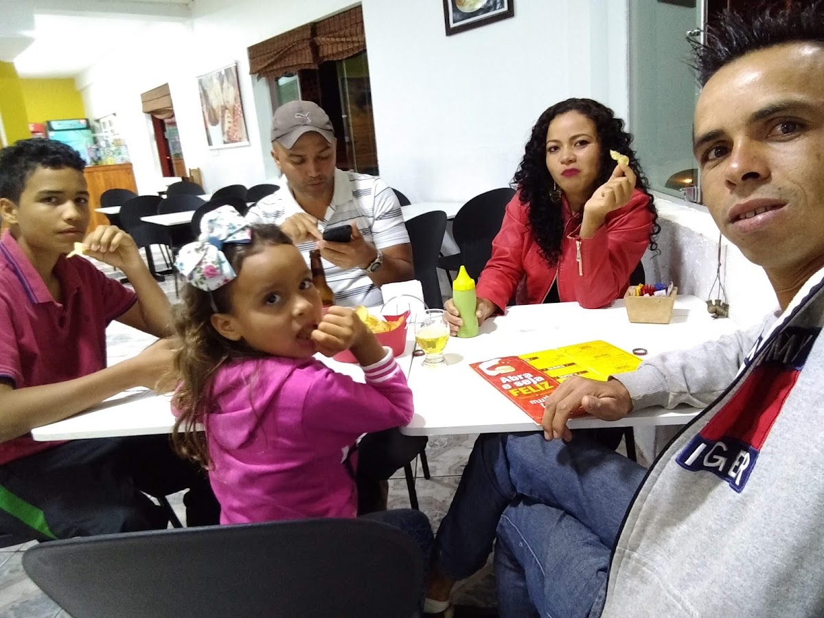 Uai Sanduicheria
