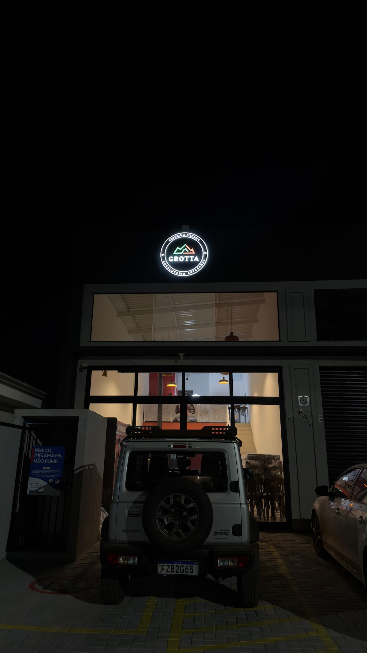 Grotta Empório & Pizzaria