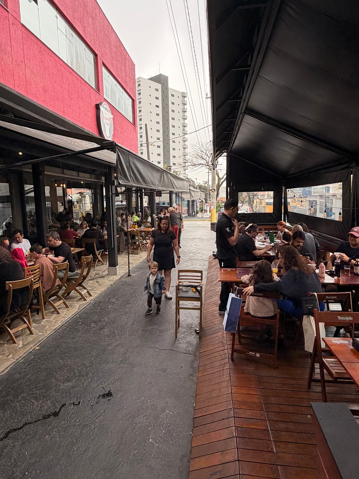Empório Assunção Deck House e Açougue