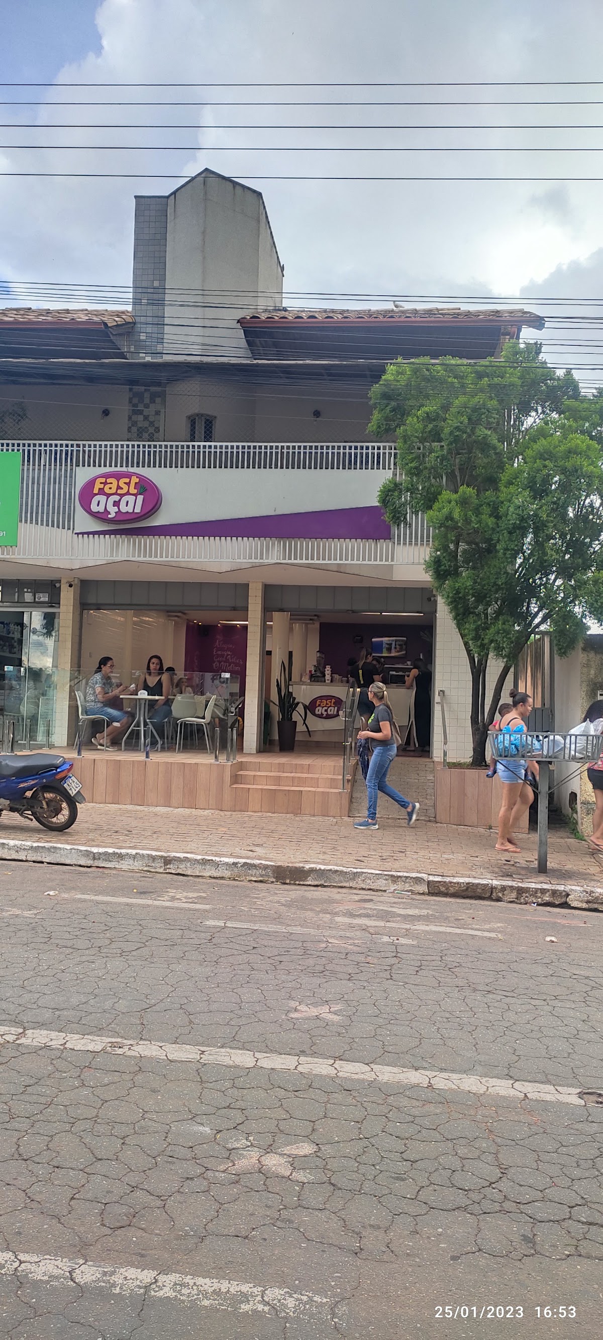 Fast Açaí e Sorvetes Itaberaí.