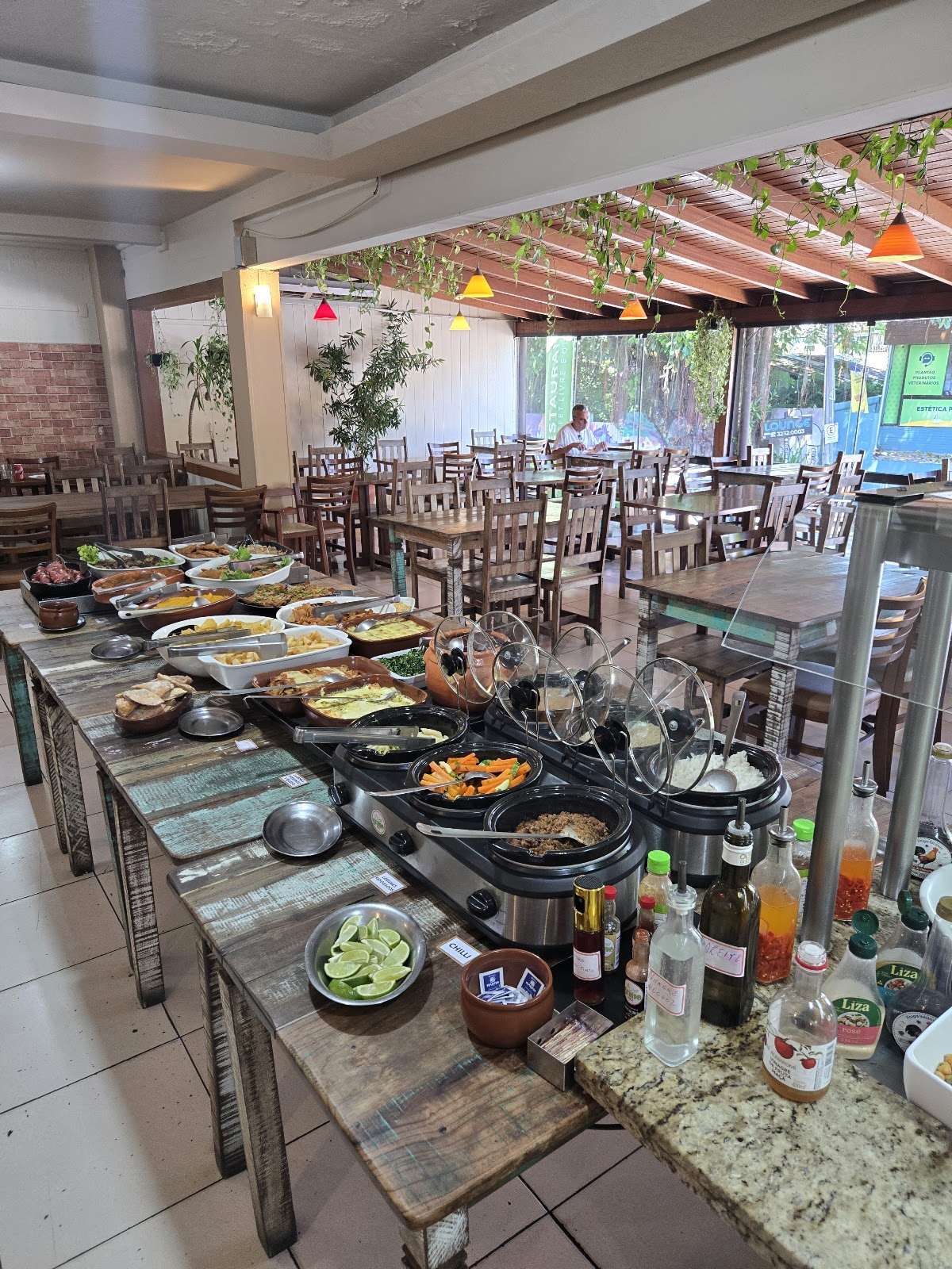 Restaurante Grillo Mex - Buffet Livre e por Quilo na Lagoa da Conceição, Florianópolis
