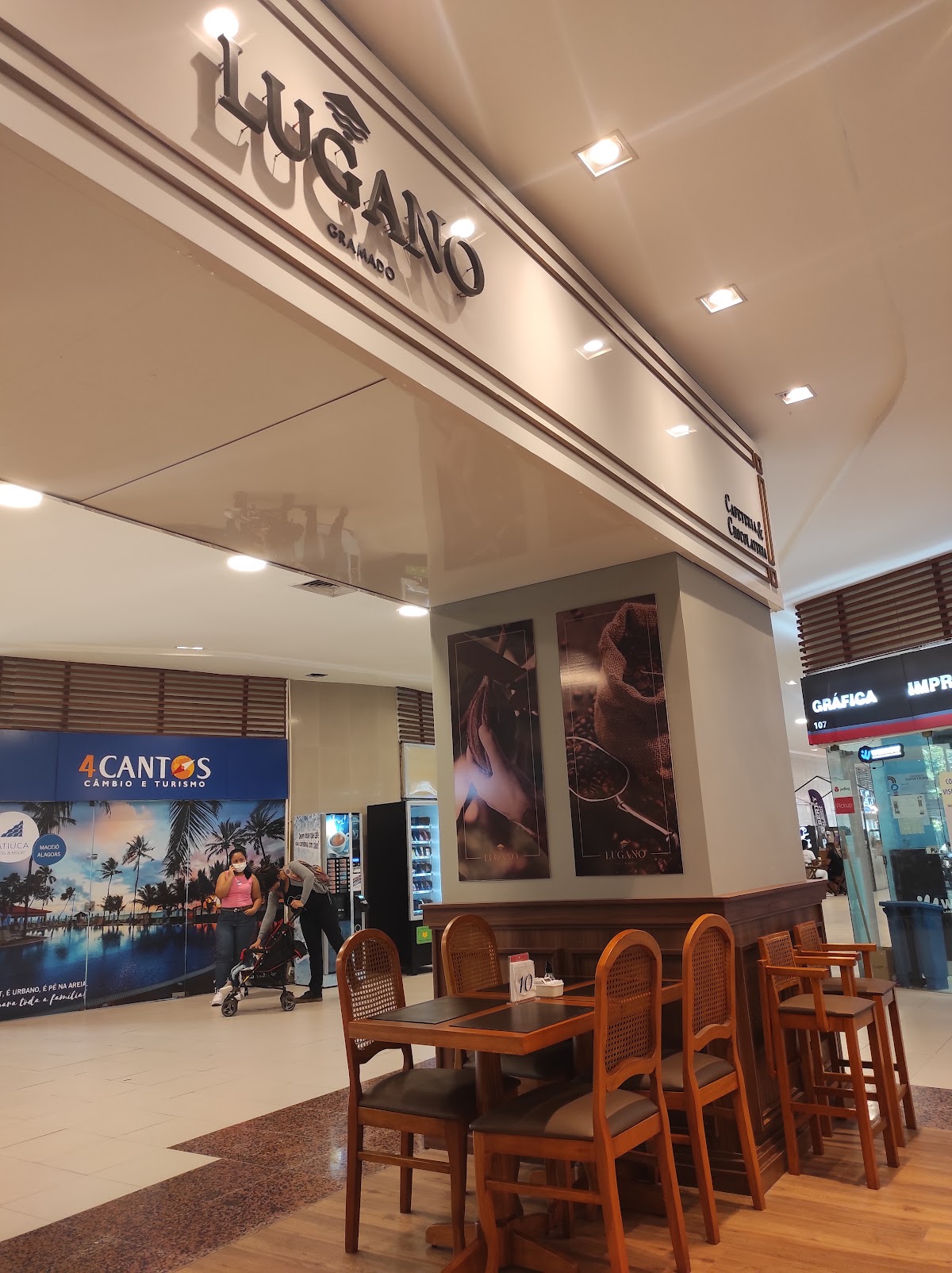 Cafeteria e Chocolateria Lugano Copacabana Mall em Copacabana.