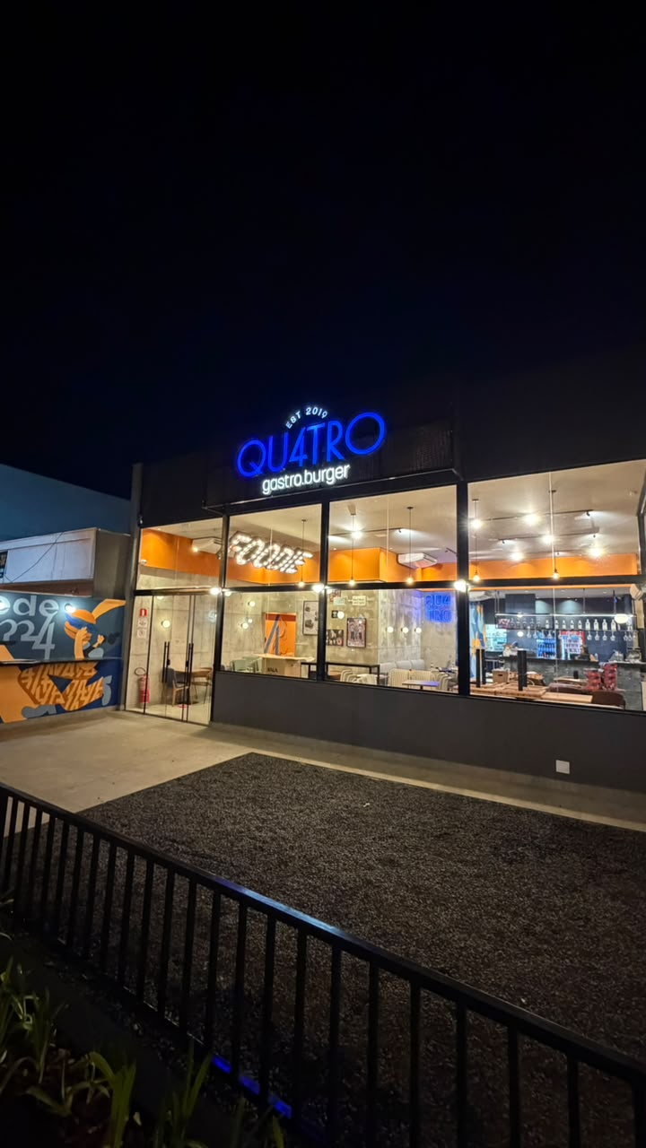 QU4TRO Gastroburger