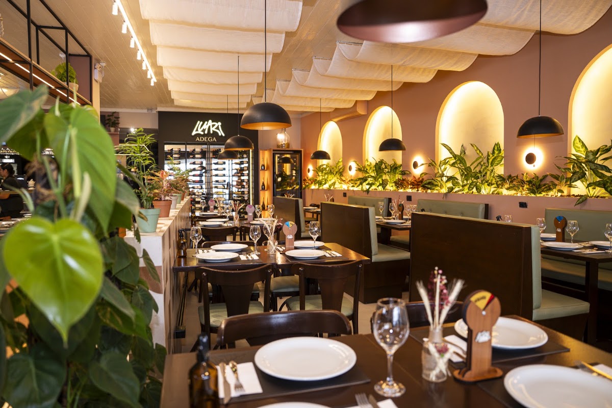 LuAri Coffee & Brunch Restaurant & Pizza