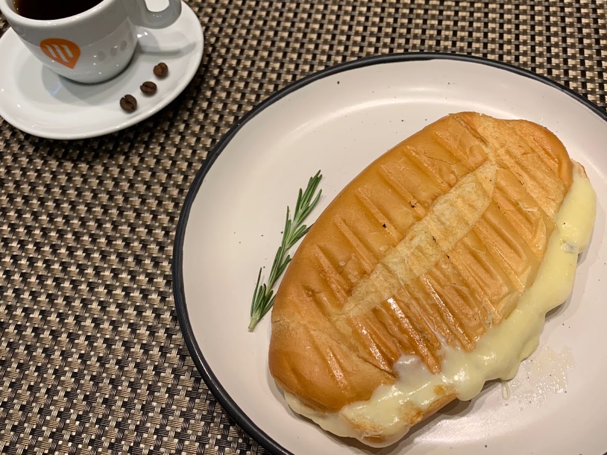 Uno Bistrot