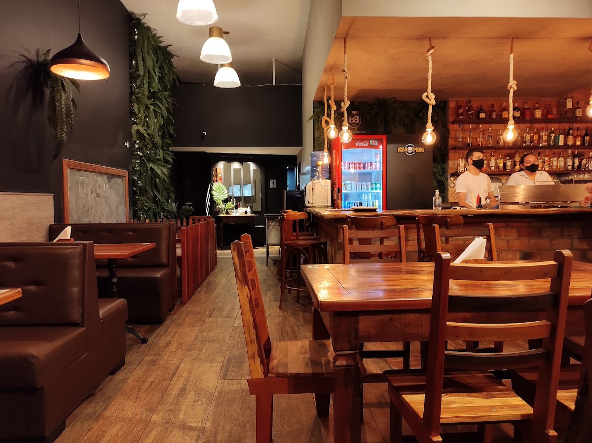Umami Bar e Restaurante Sumaré