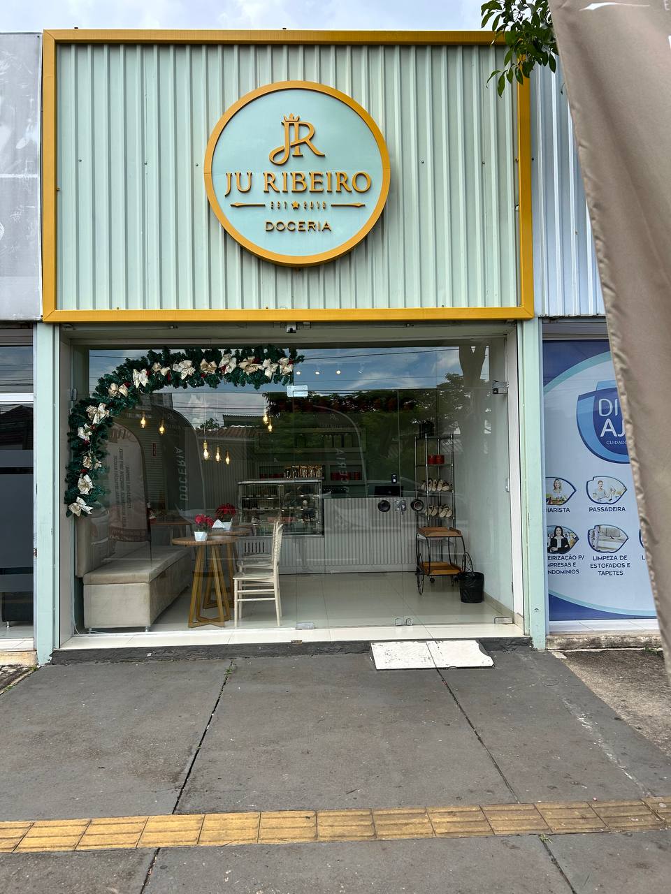JU RIBEIRO - DOCES E SOBREMESAS GOIÂNIA