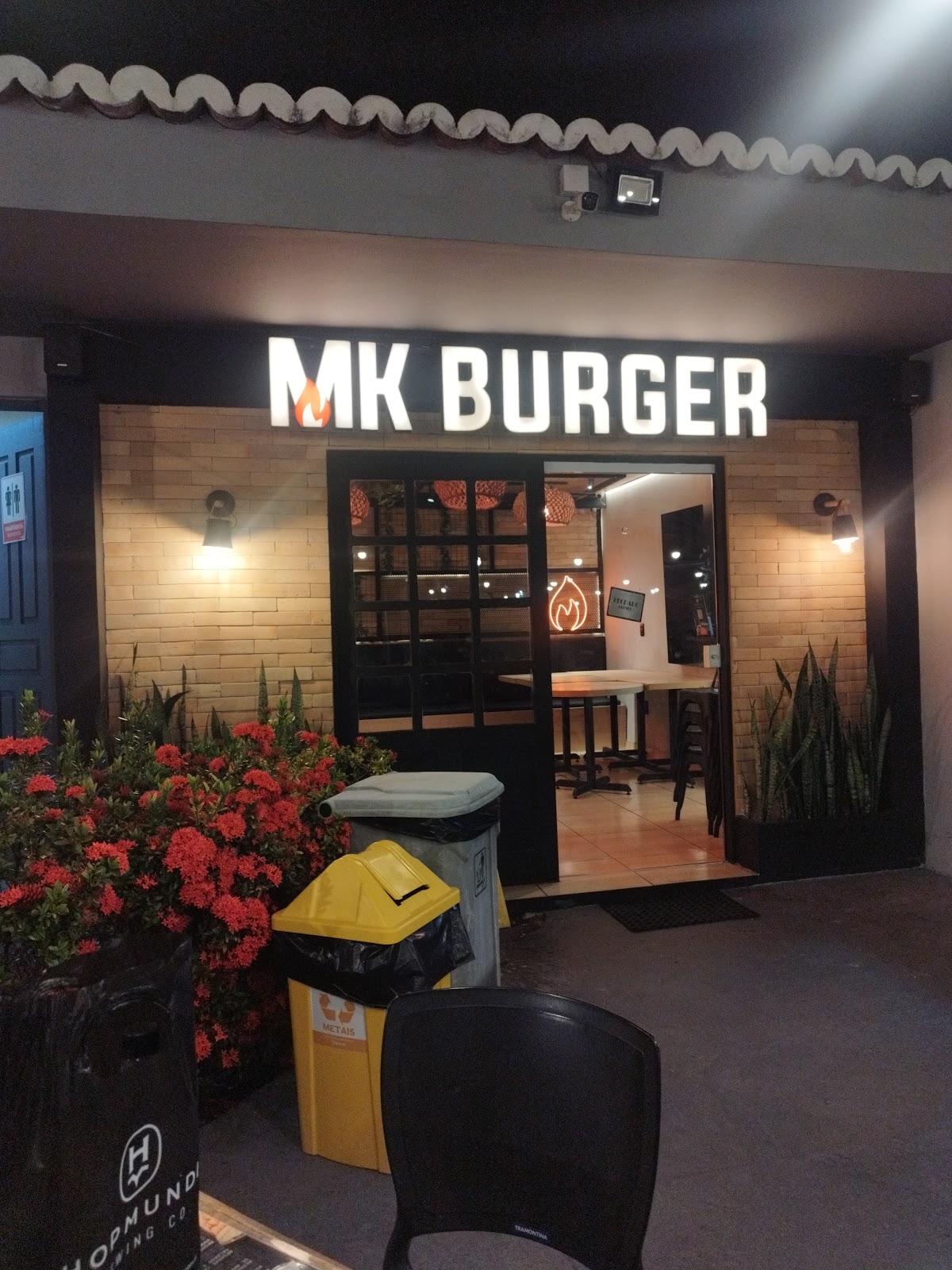 MK Burger