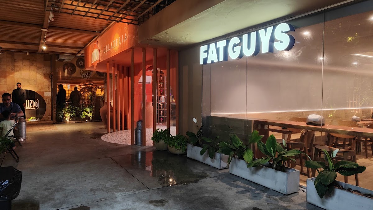 Fat Guys - Cabo Branco