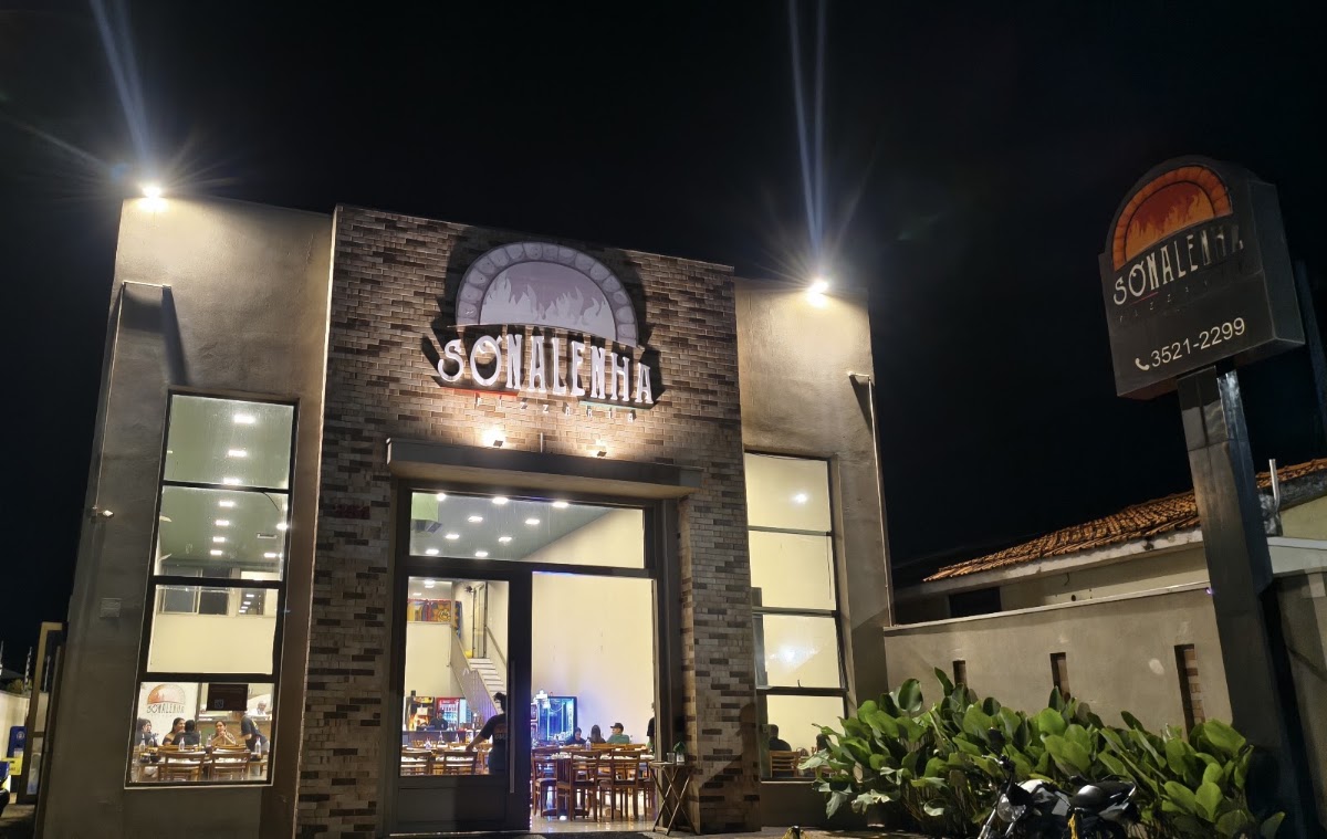 Pizzaria Só Na Lenha