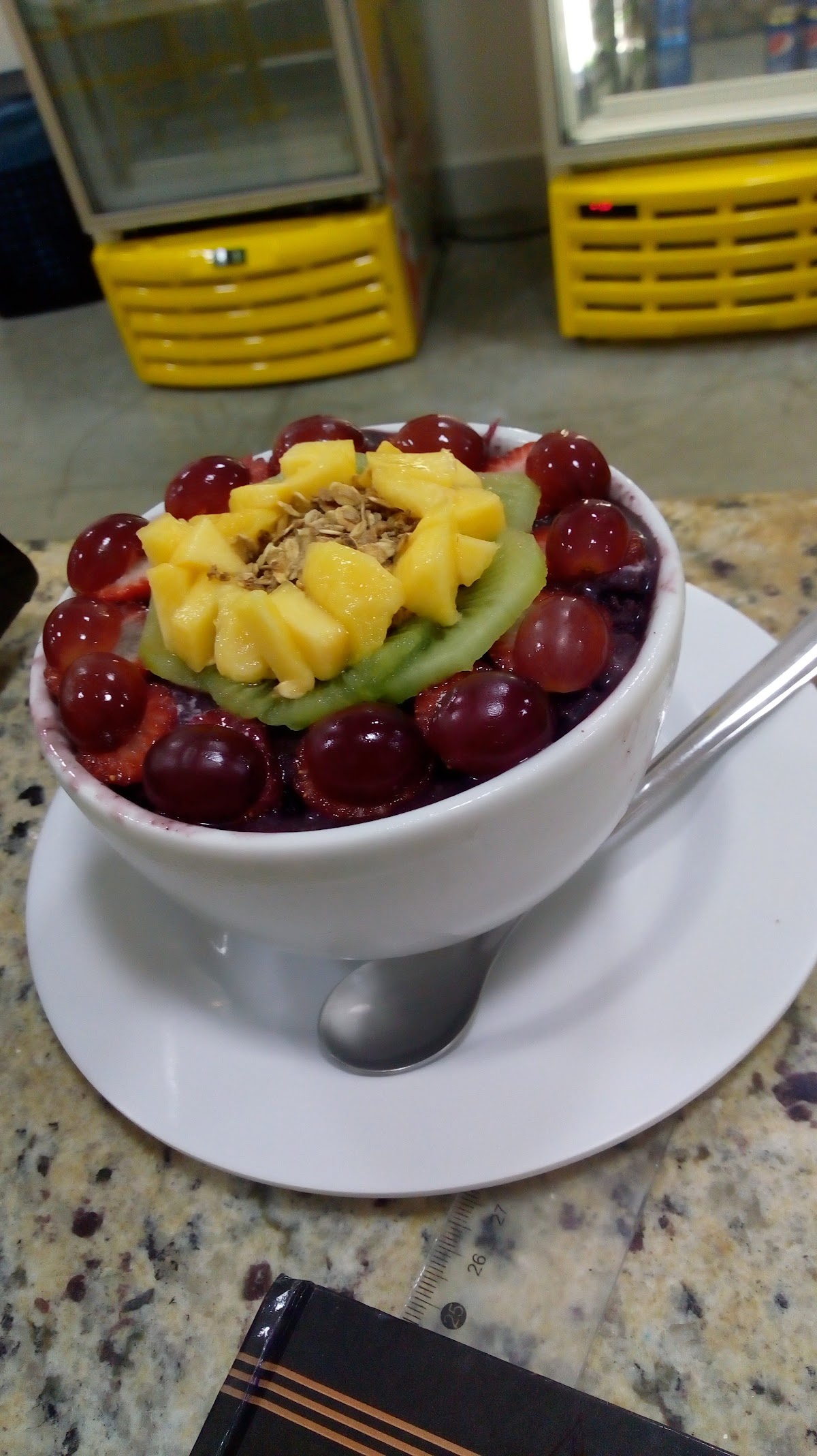 Distribuidora de açaí e sorvetes BOLA DE PRATA