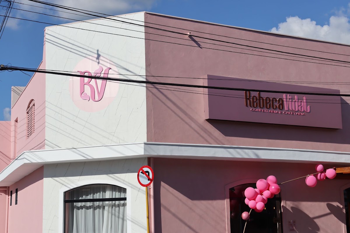 Rebeca Vidal Confeitaria e Cafeteira