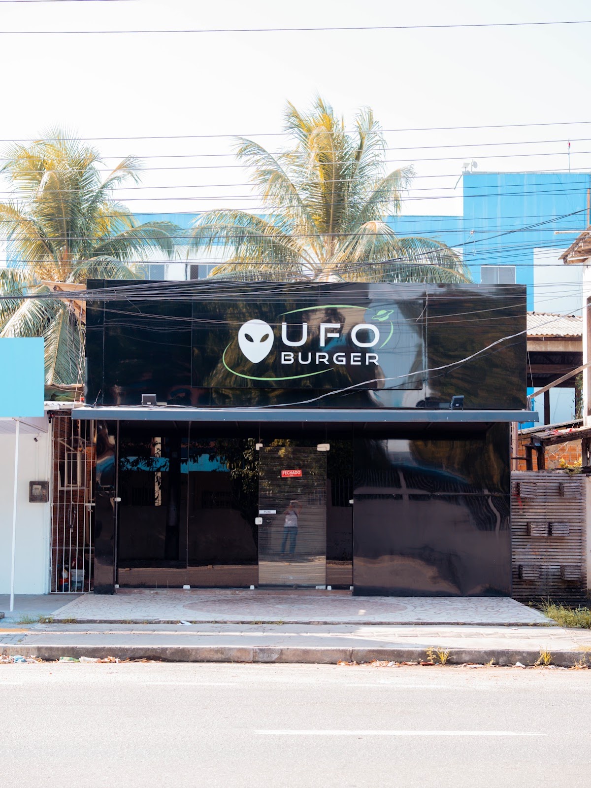 UFO BURGER