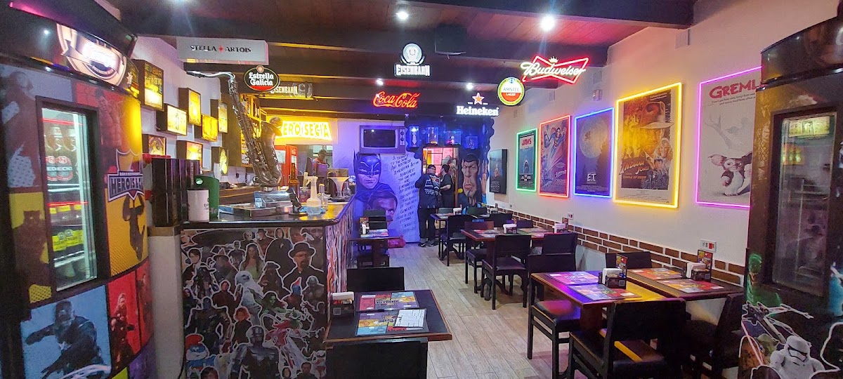 Herois e Cia - Restaurante, Bar e boteco carioca. Menu petisco, pratos executivos e hamburguer. Drinks deliciosos