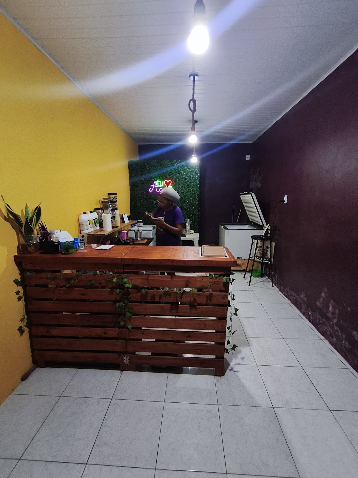 Cantin do Açaí e Variedades