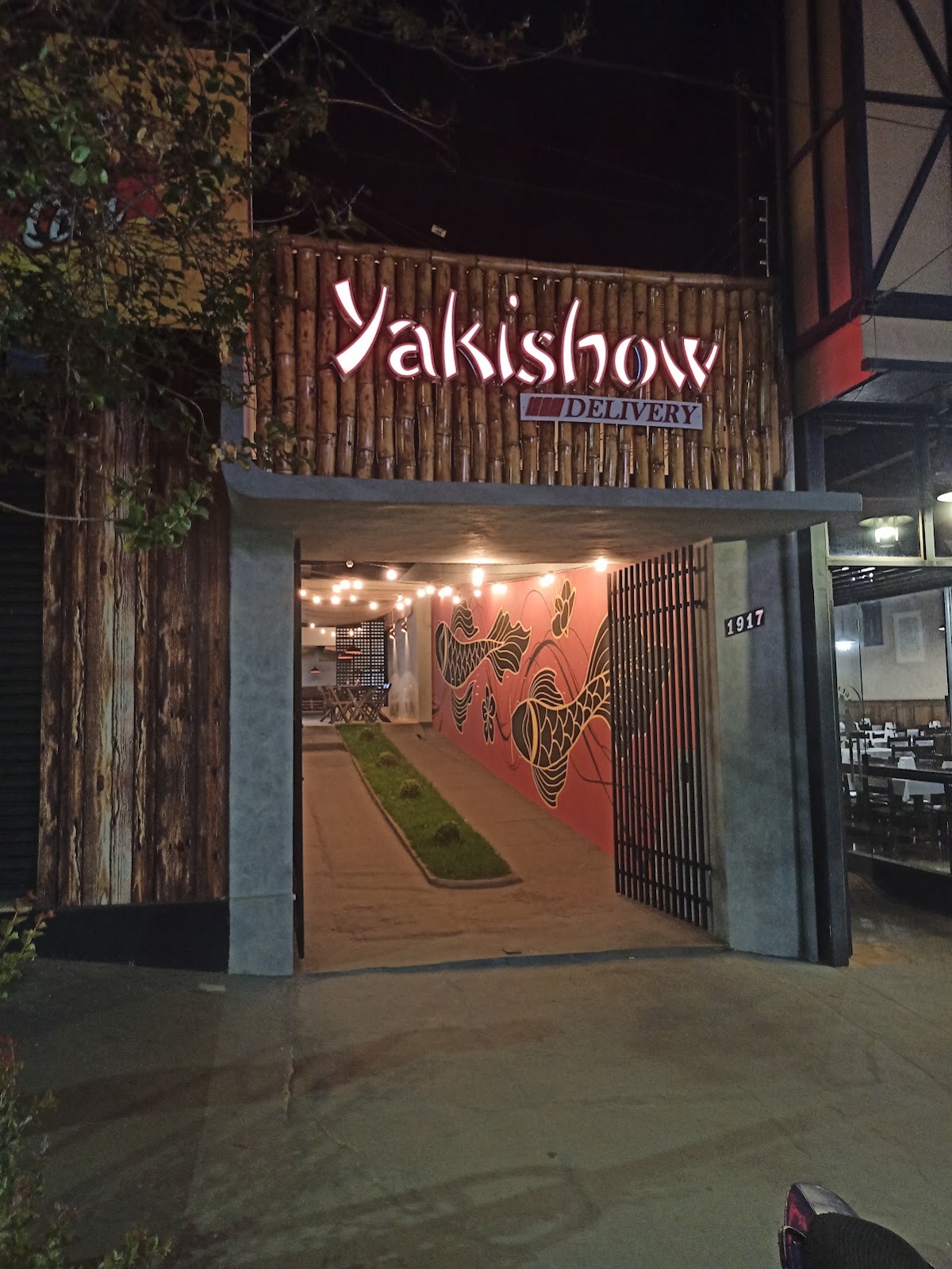 Yakishow Delivery