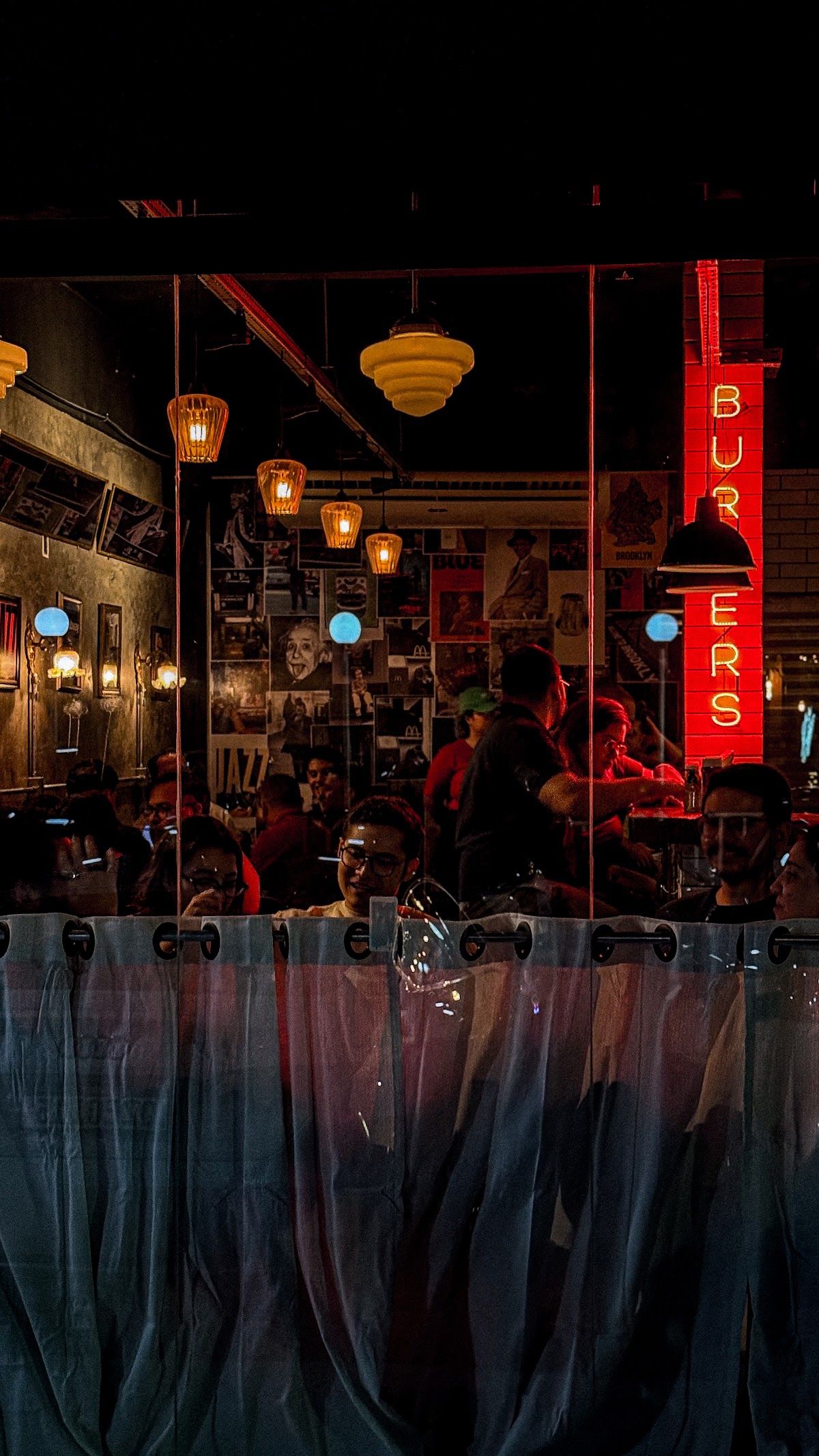 Burgers & Burgers - Ponta Negra