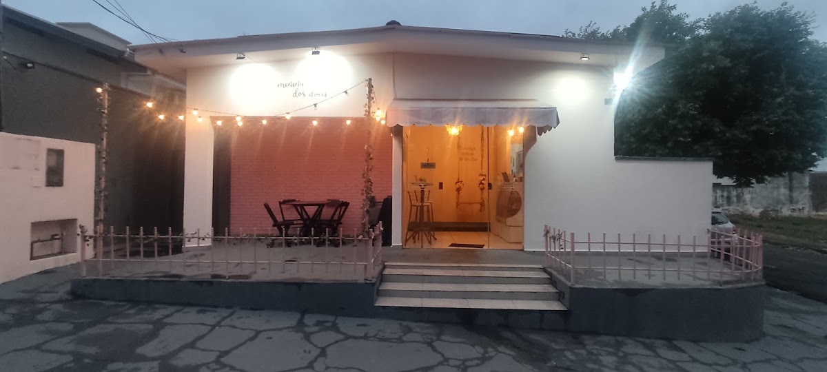 MENINA DOS DOCES