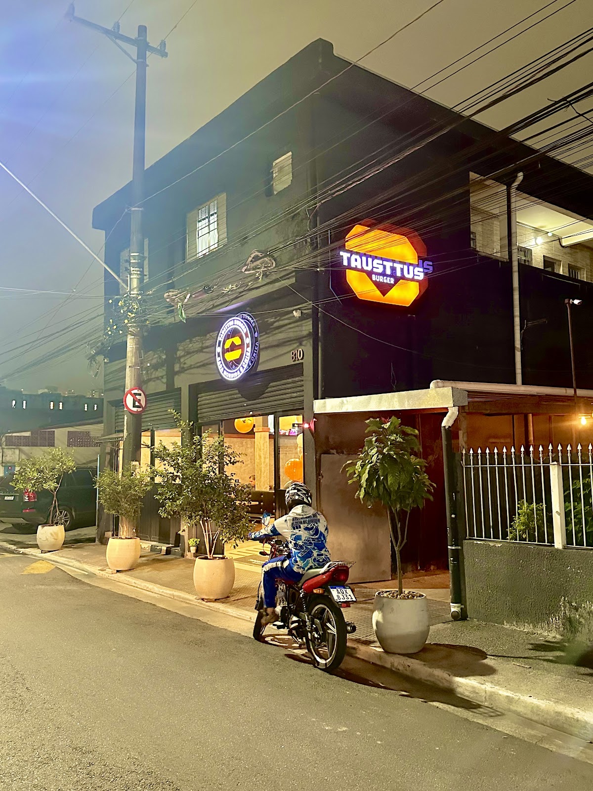 Tausttus Burger | Barueri