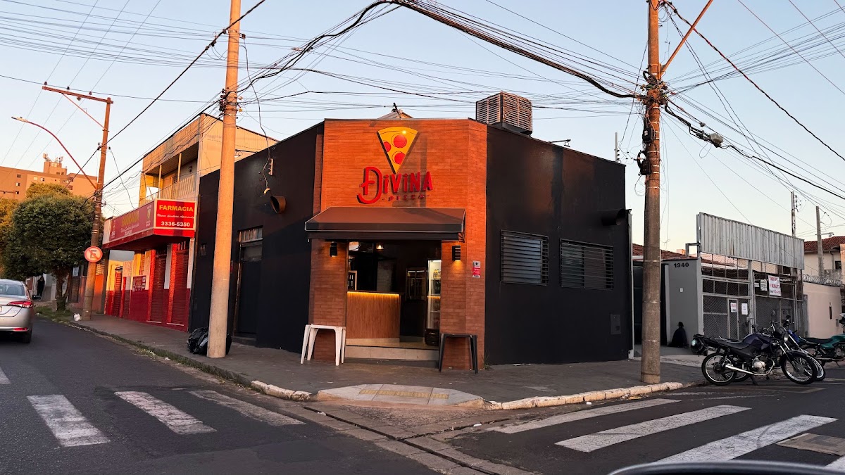 Divina Pizza Delivery