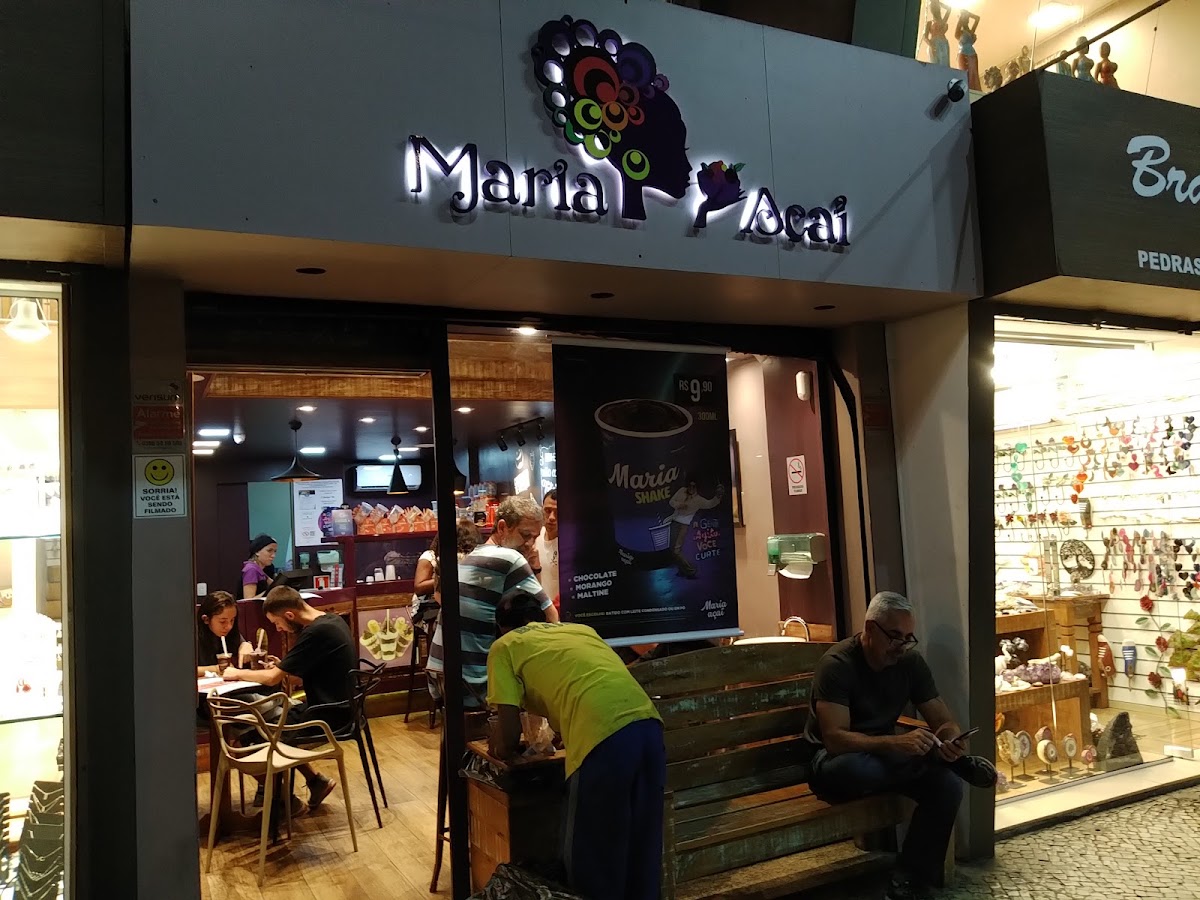 Maria Açaí Saens Peña