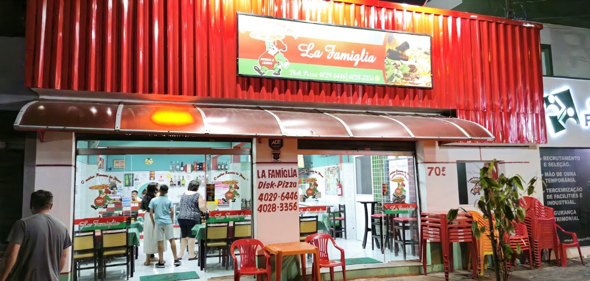 Pizzaria La Famiglia