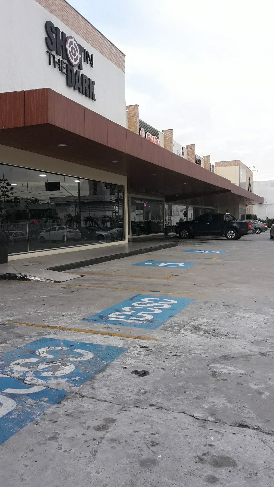 Arena Mall