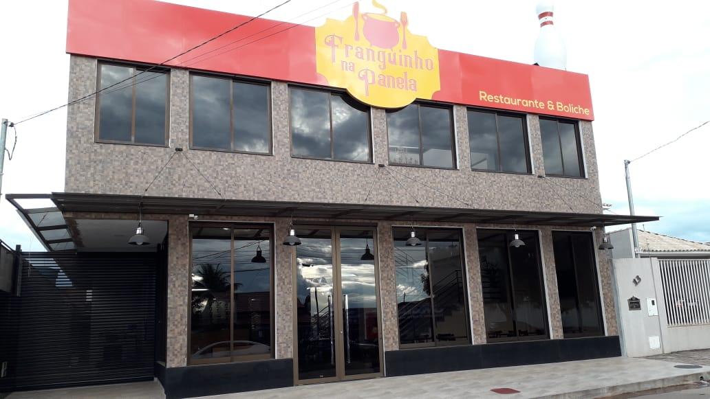 Franguinho na Panela - Boliche e Restaurante em Formosa - GO