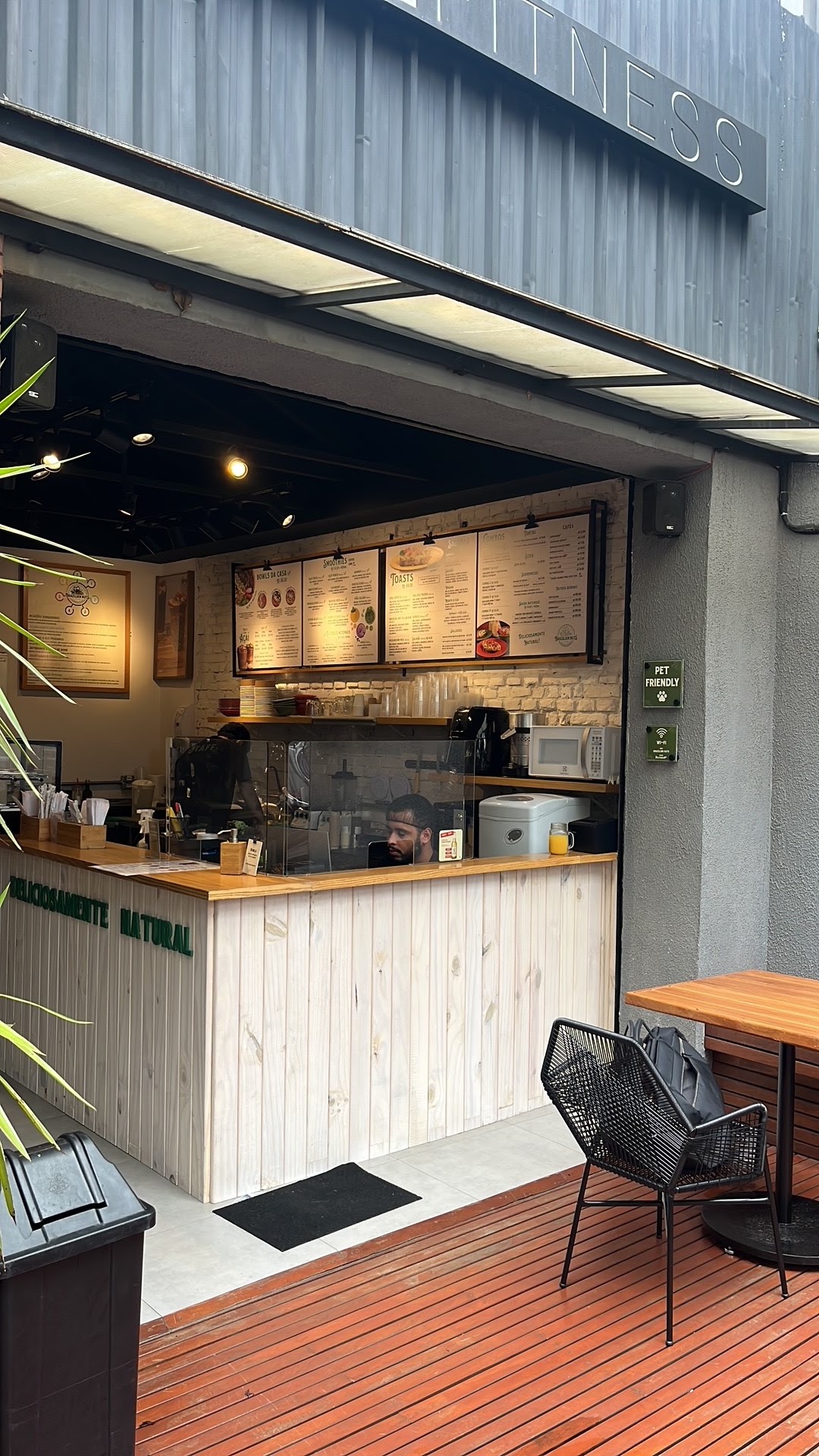 Brazilian Nuts - Açaí bowls, sucos e smoothies- Vila Madalena, São Paulo