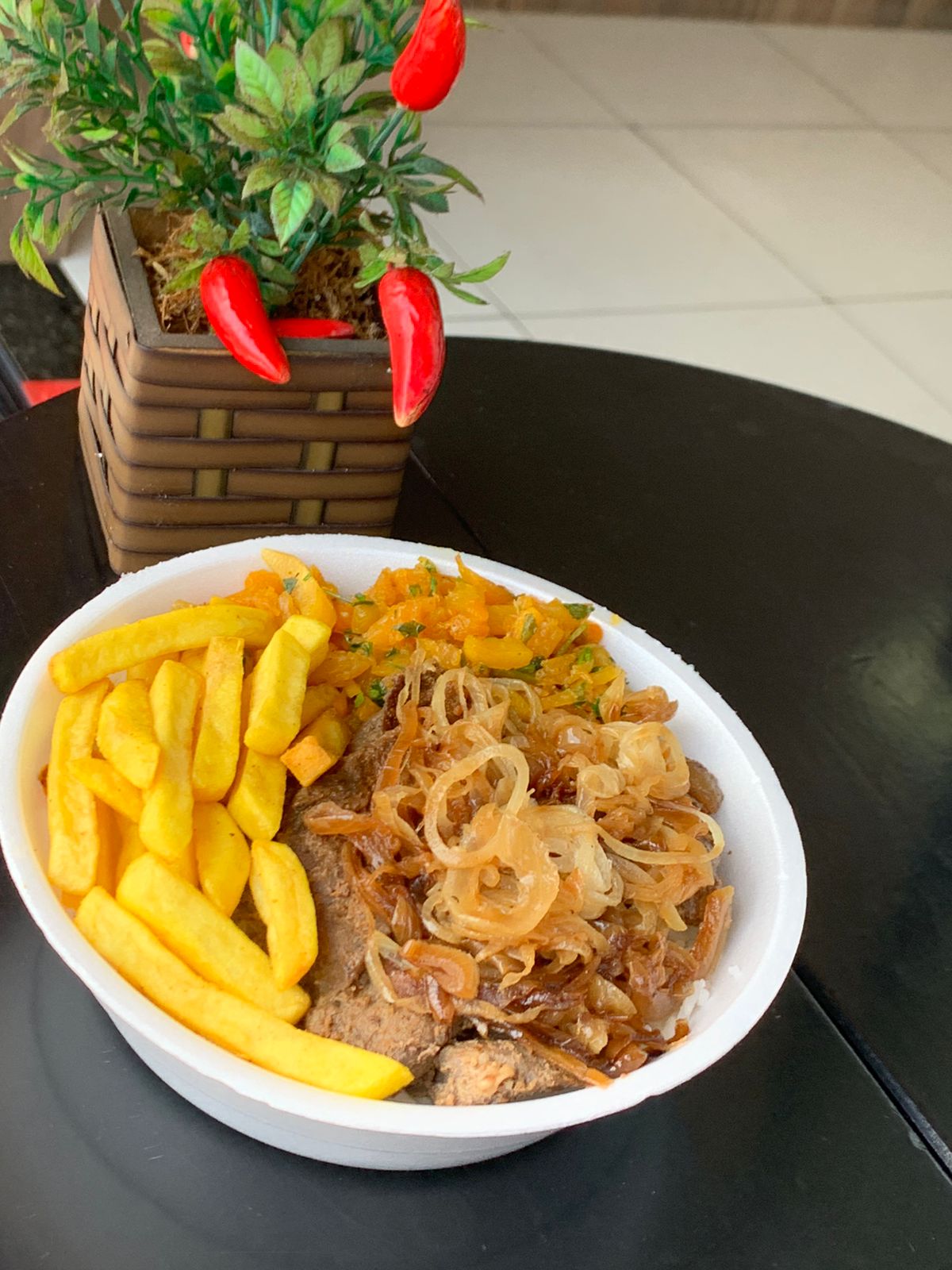 Restaurante e Marmitaria É DICASA