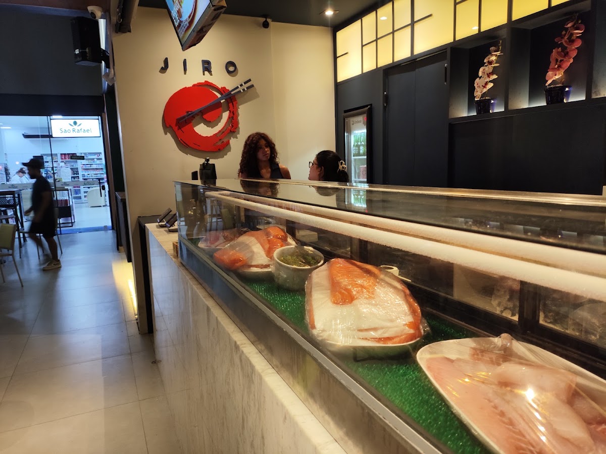 JIRO SUSHI SPOTMARKT - FLORIANÓPOLIS