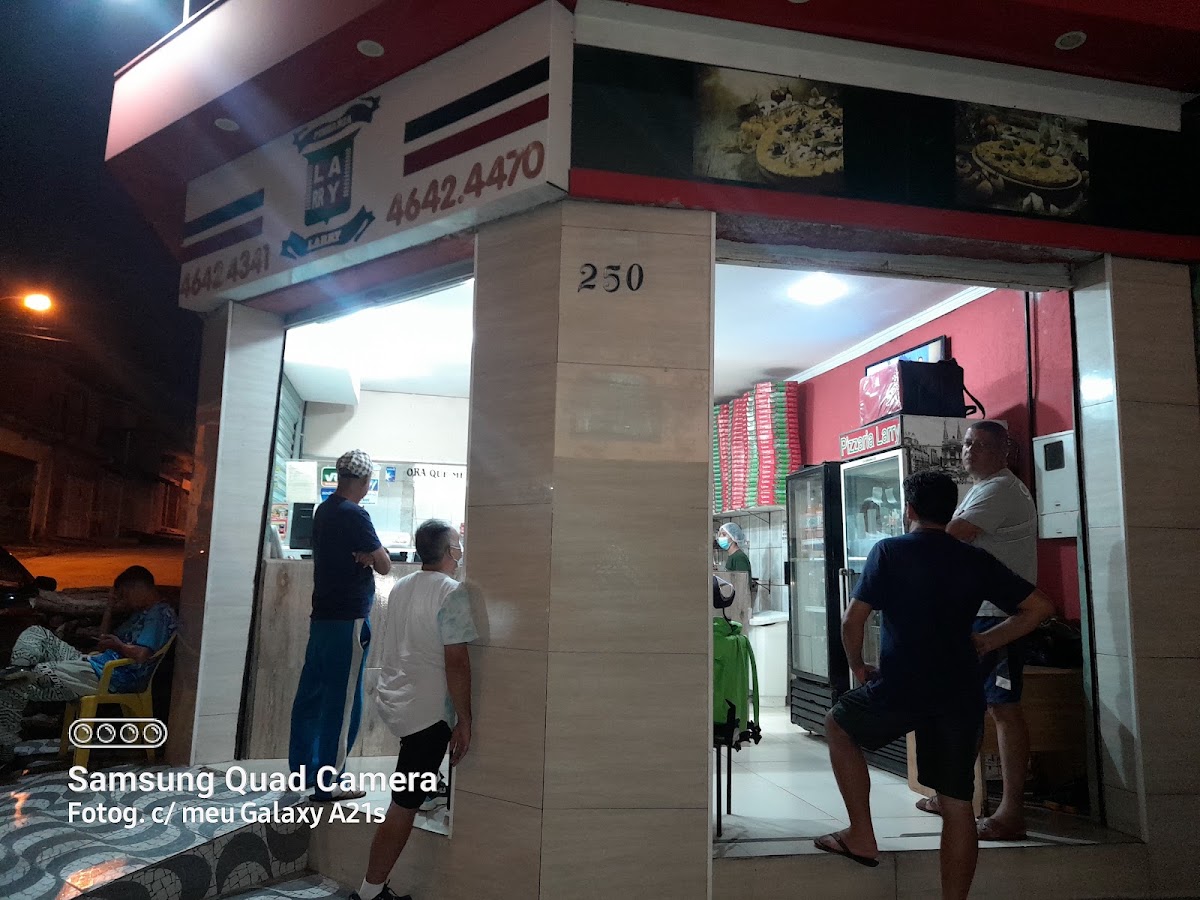 Pizzaria Larry