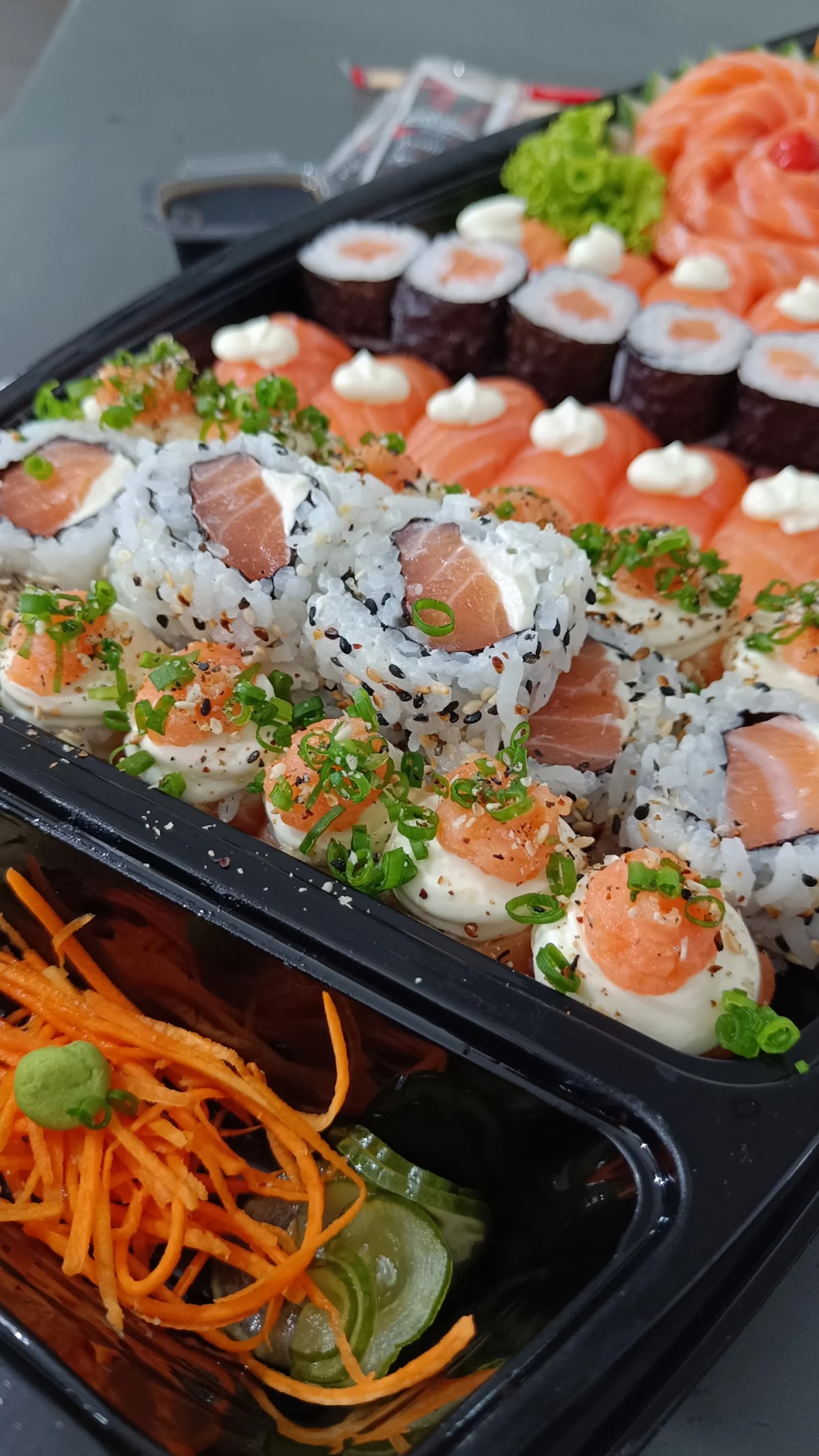 Puiti Sushi Delivery