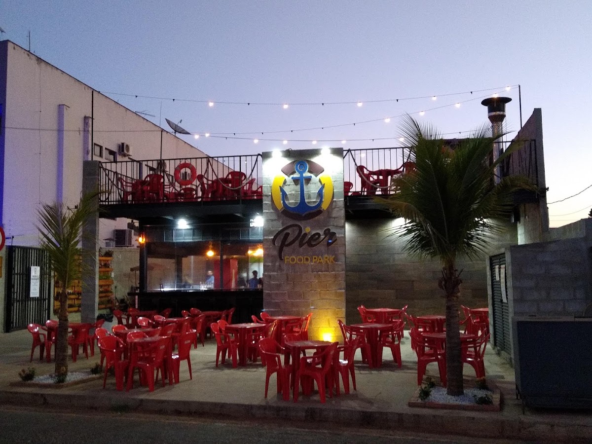 Pier Gastrobar. Restaurante e Gastrobar em Morrinhos