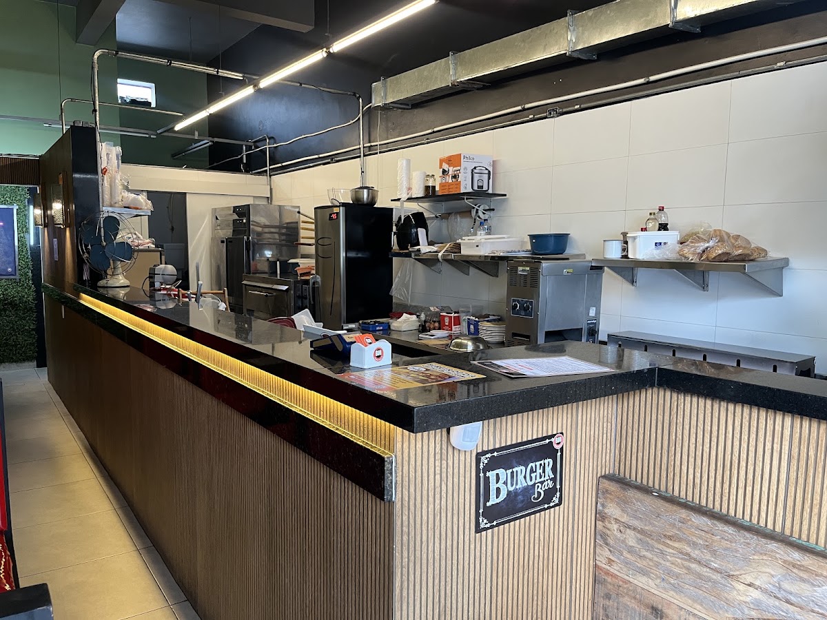 BM BURGERS & CO