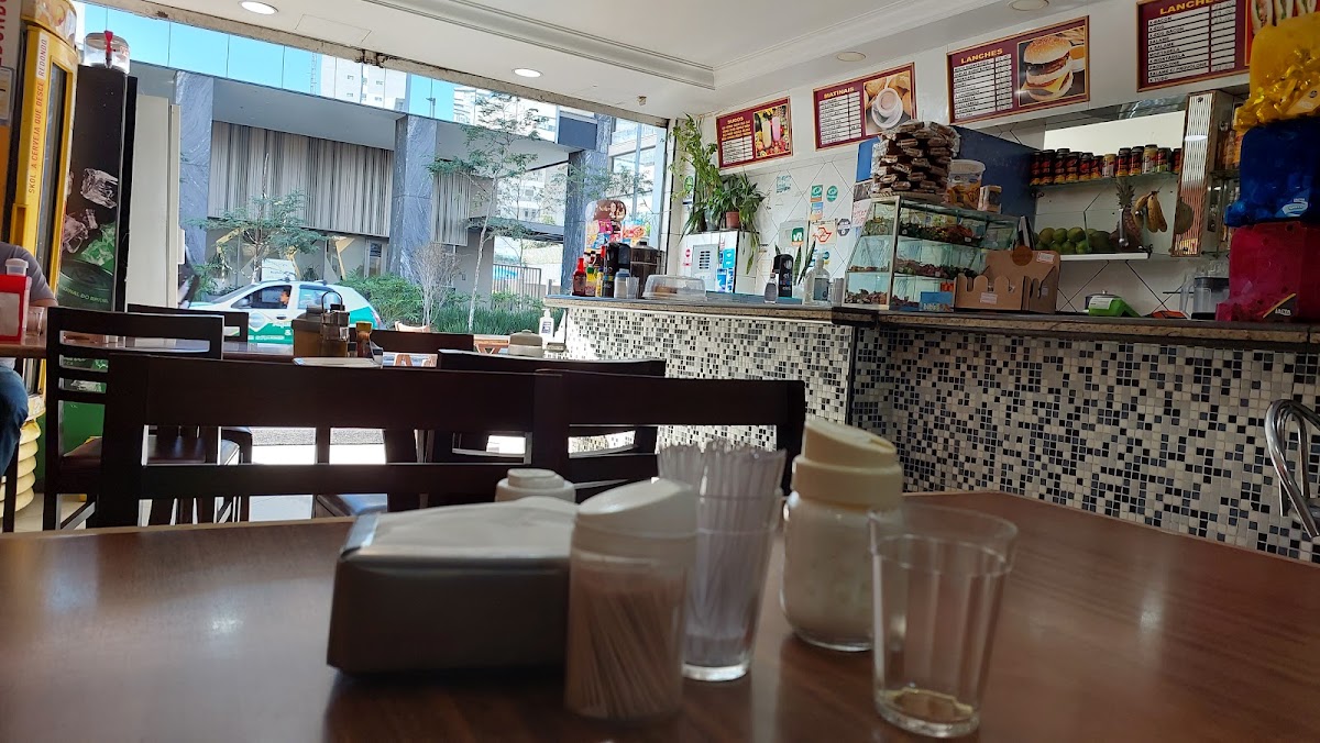 Lanchonete & Restaurante Lu e Léo