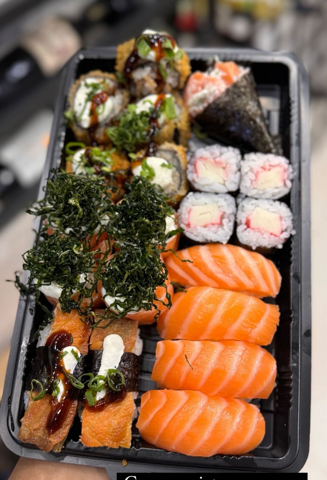 Armazém do Peixe - Sushi e Adega
