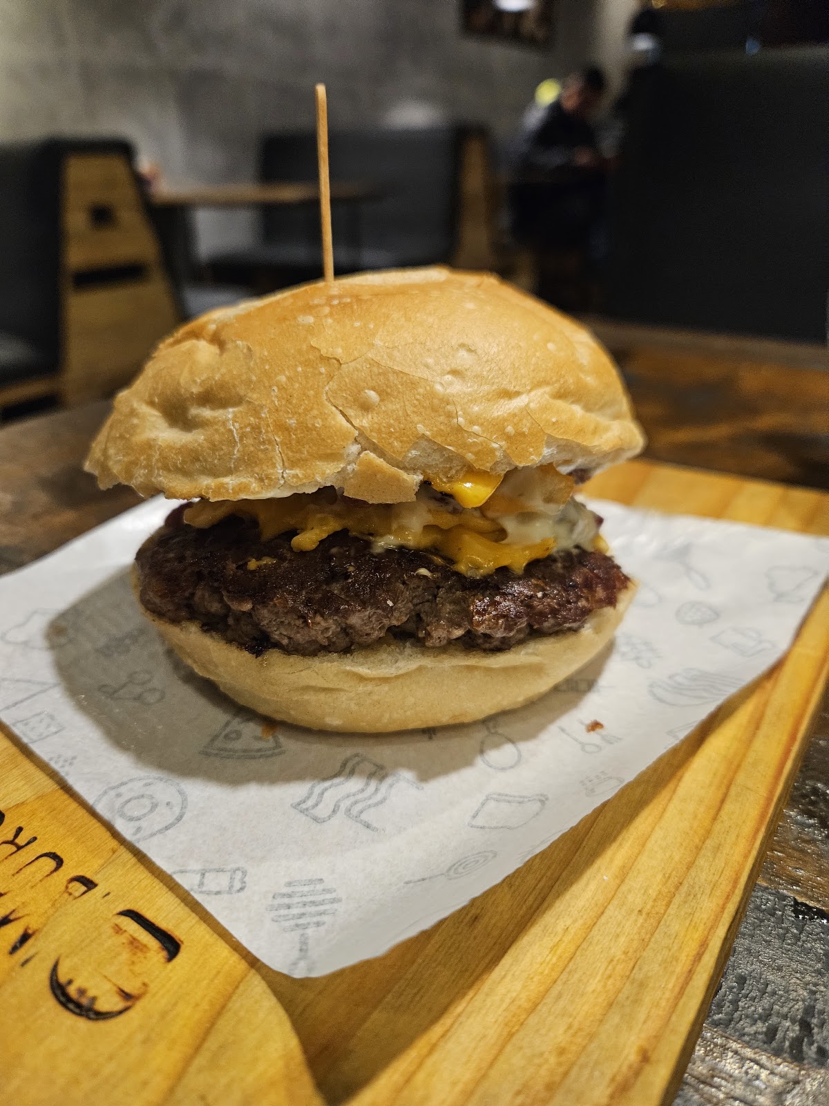 Mack's burger