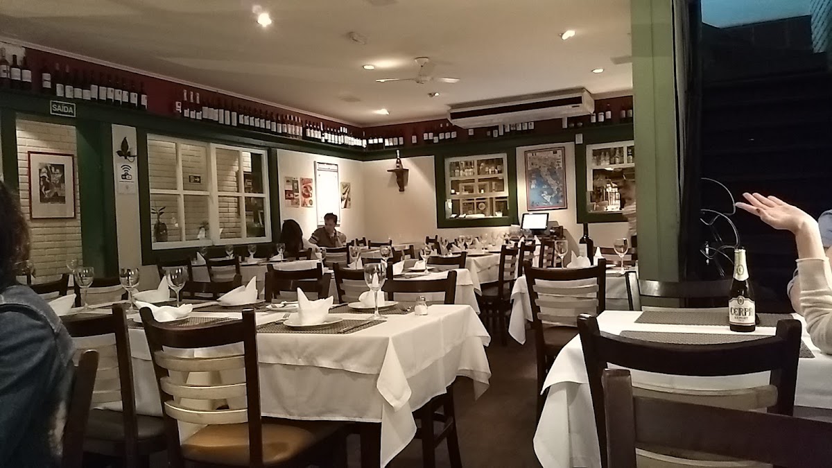 Casaretto Pasta & Vinho