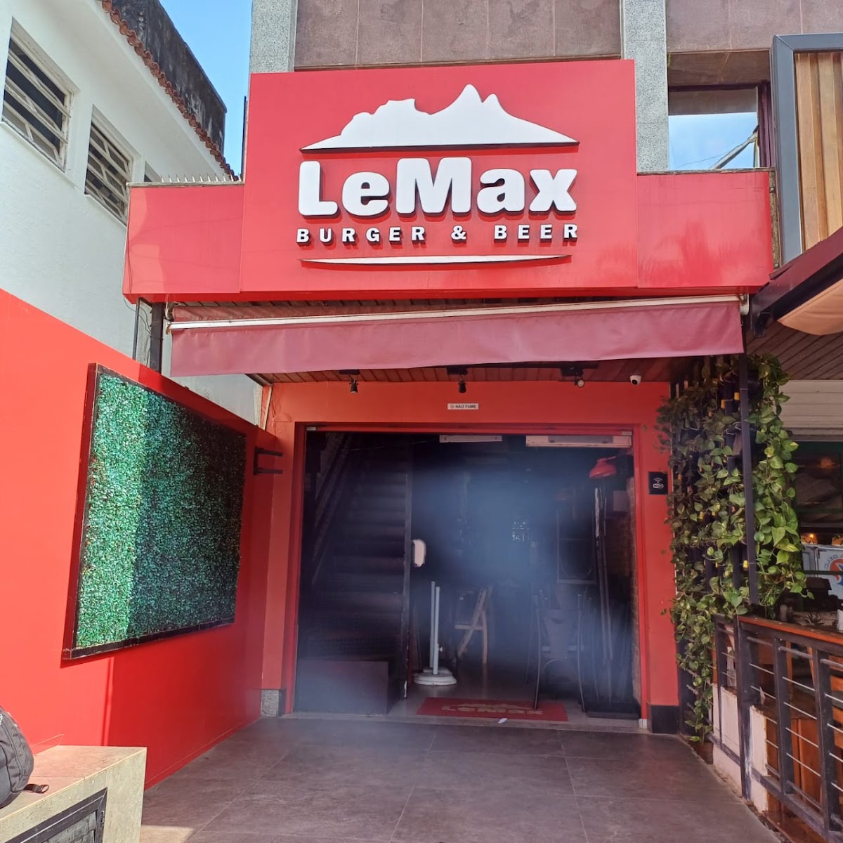 LeMax Hamburgueria - Olegário Maciel (Barra da Tijuca)