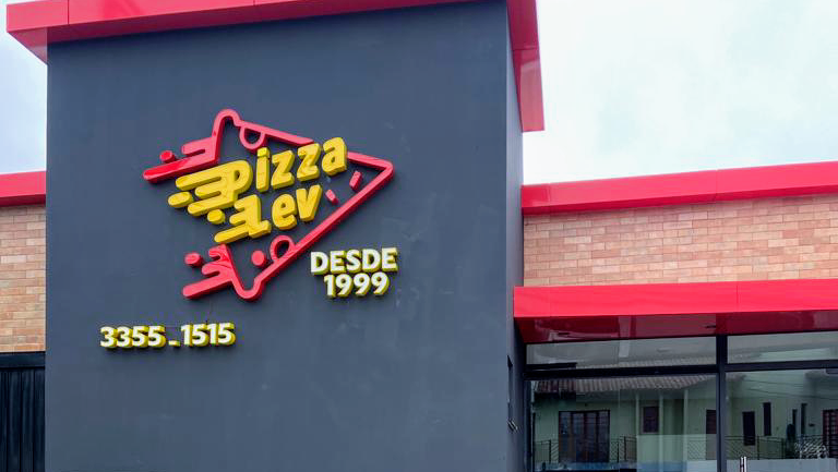 Pizza Lev