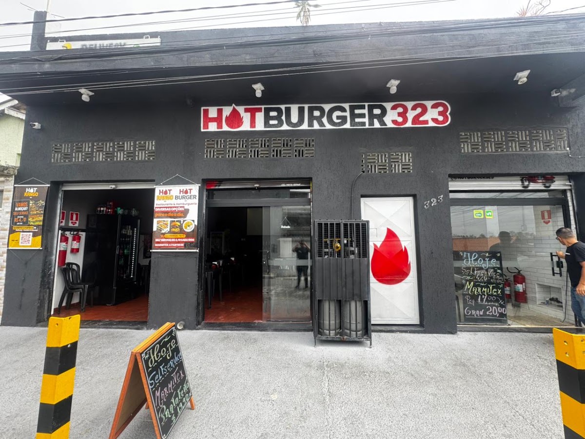 Hot Burger 323