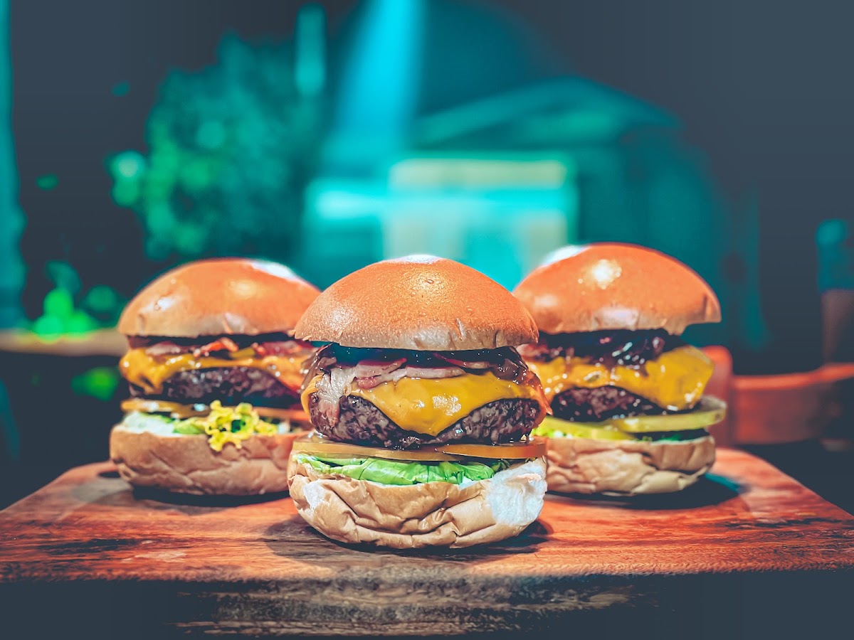 BURGUER BULLS NA BRASA