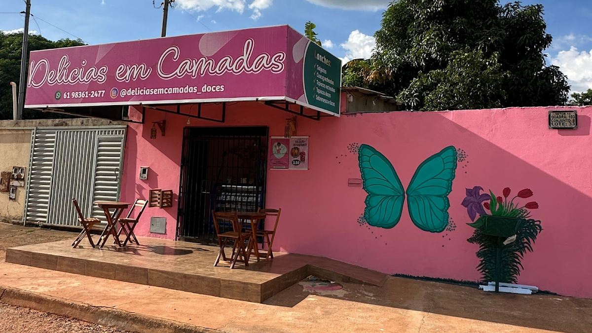 Delícias em Camadas - Doces e Lanches