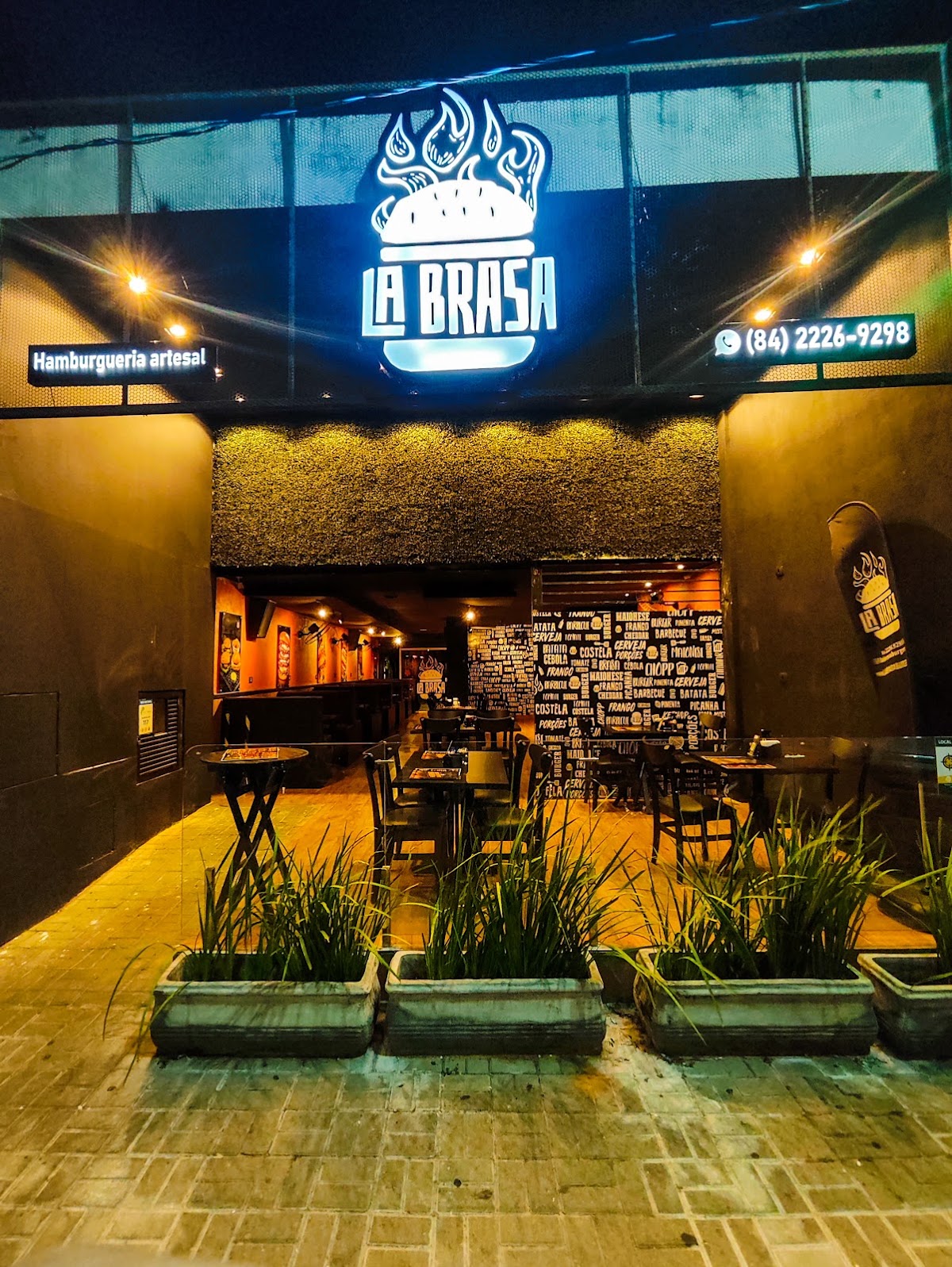 La Brasa Burger Natal