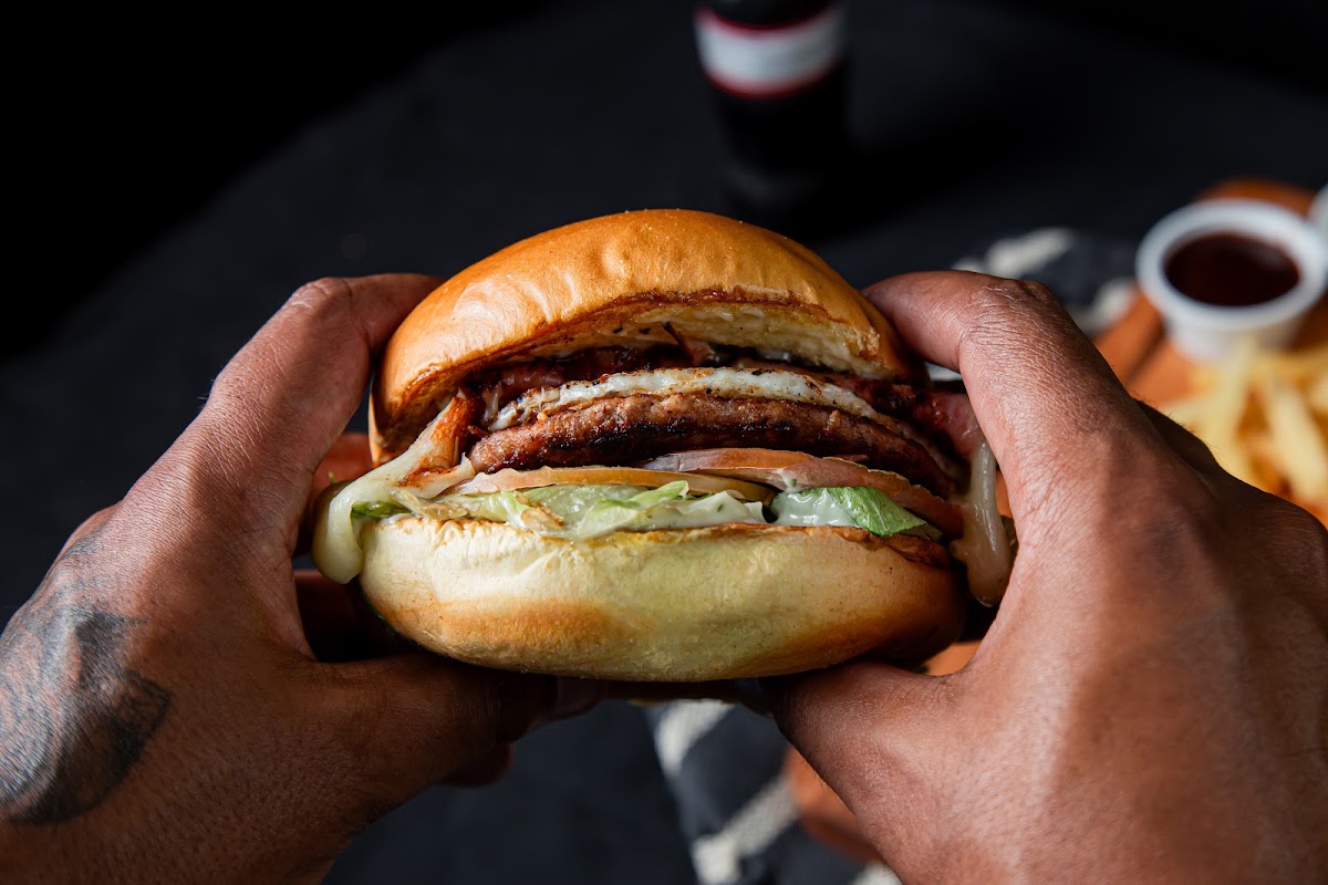 Drink's burger