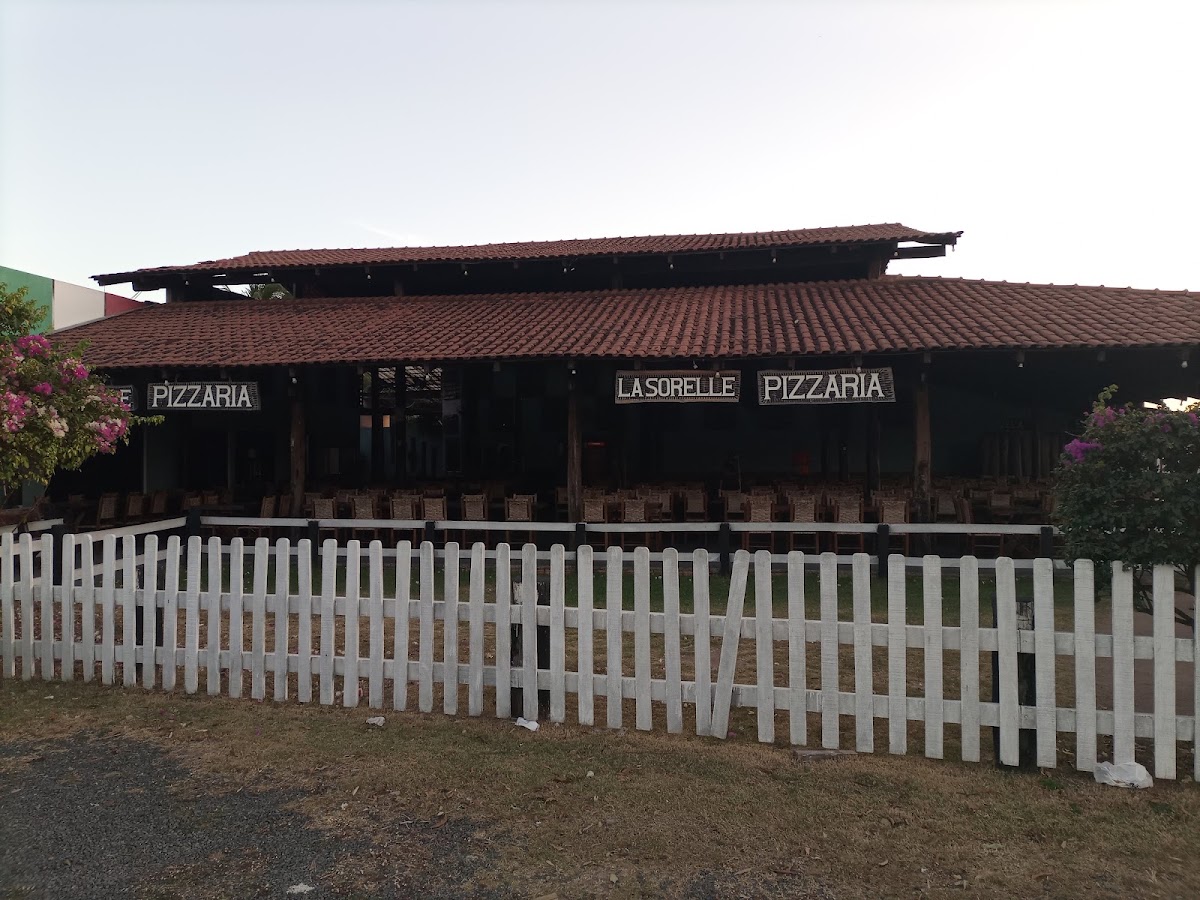 La Sorelle Pizzaria