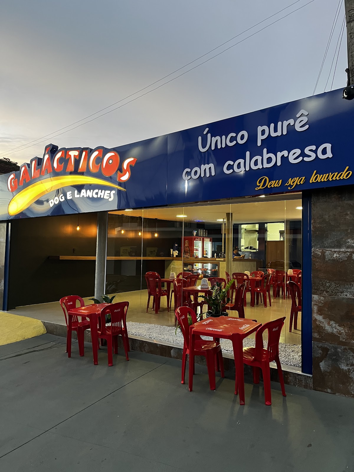 Galácticos Dog e Lanches